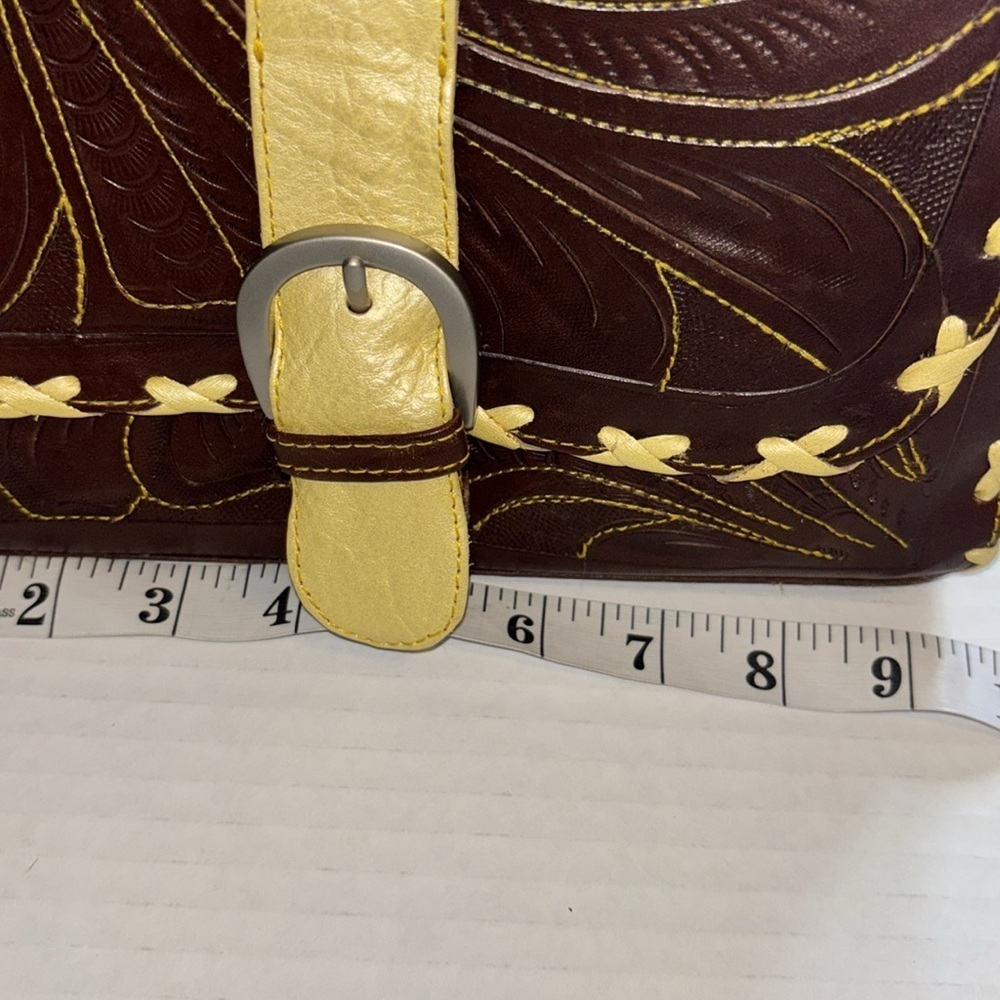 BROWN AND YELLOW LEATHER HAND BAG DETAILS ARE UNIQUE AND CHIC MADE IN PARAGUAY - Picture 11 of 13